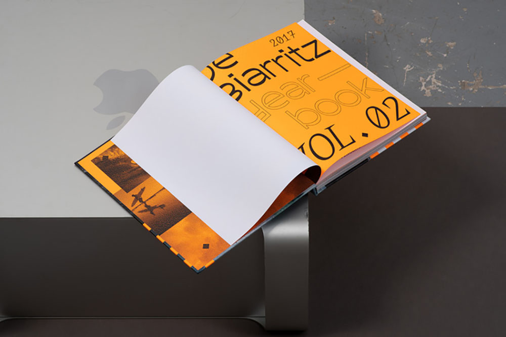 企業(yè)集團(tuán)年鑒設(shè)計(jì),英文年鑒設(shè)計(jì)案例欣賞 企業(yè)集團(tuán)年鑒設(shè)計(jì),英文年鑒設(shè)計(jì)案例欣賞