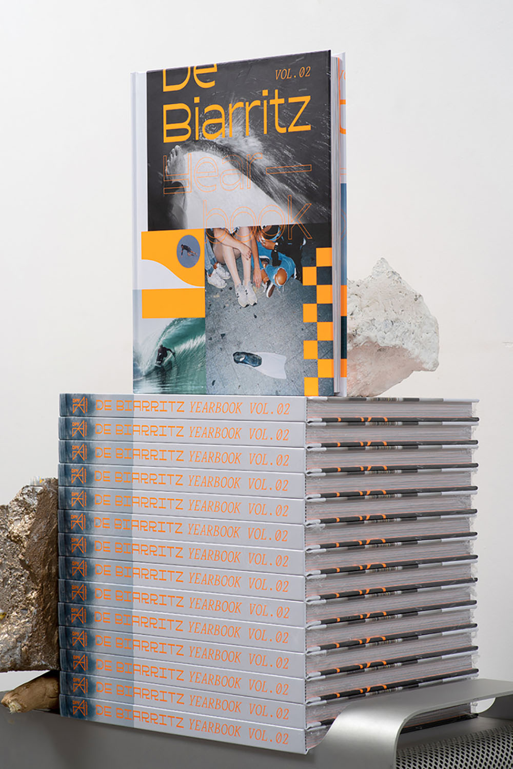 企業(yè)集團(tuán)年鑒設(shè)計(jì),英文年鑒設(shè)計(jì)案例欣賞 企業(yè)集團(tuán)年鑒設(shè)計(jì),英文年鑒設(shè)計(jì)案例欣賞