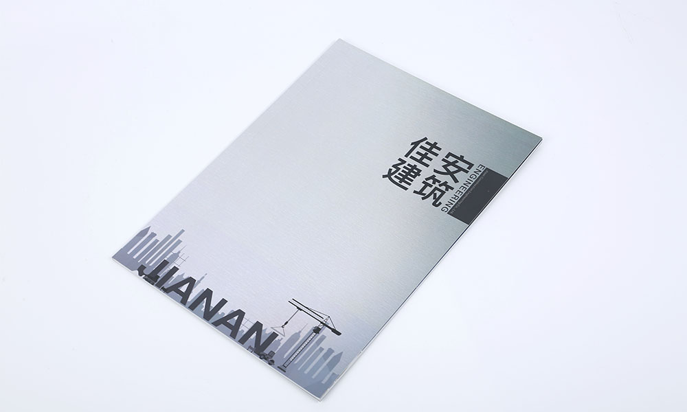 現(xiàn)在做畫冊工廠一般多大？